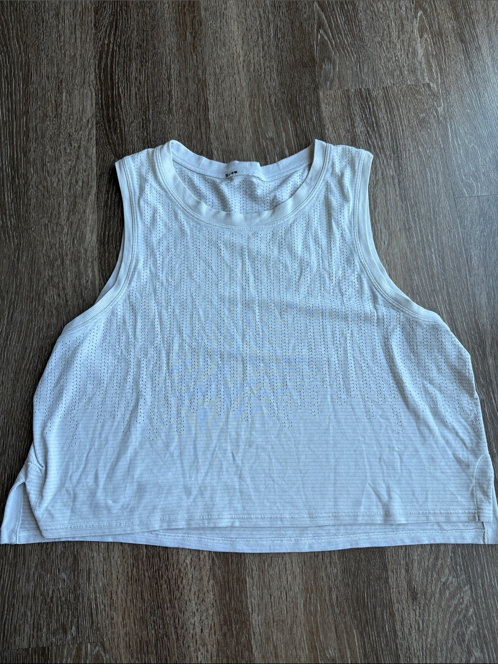 Lululemon Breeze By Muscle Crop Tank
